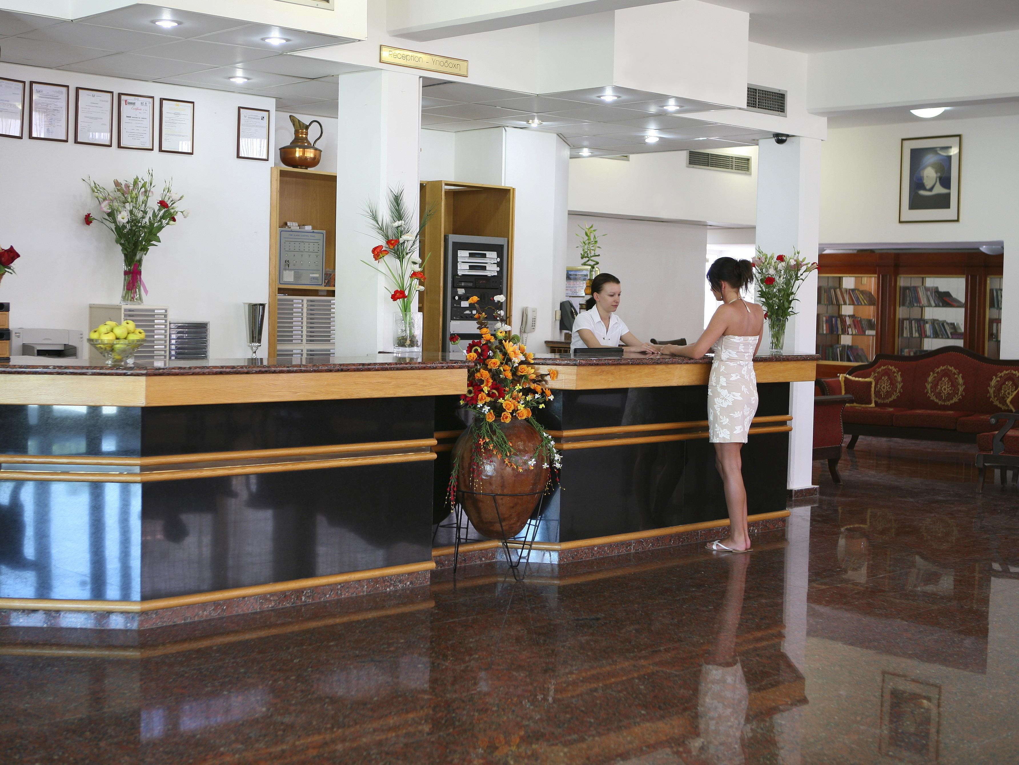 Corallia Beach Hotel Apartments Coral Bay Extérieur photo