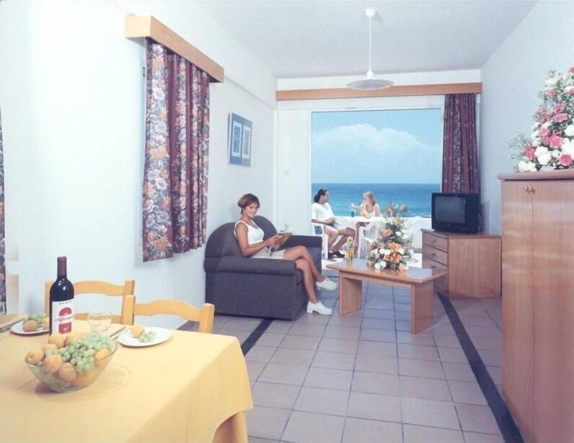 Corallia Beach Hotel Apartments Coral Bay Chambre photo