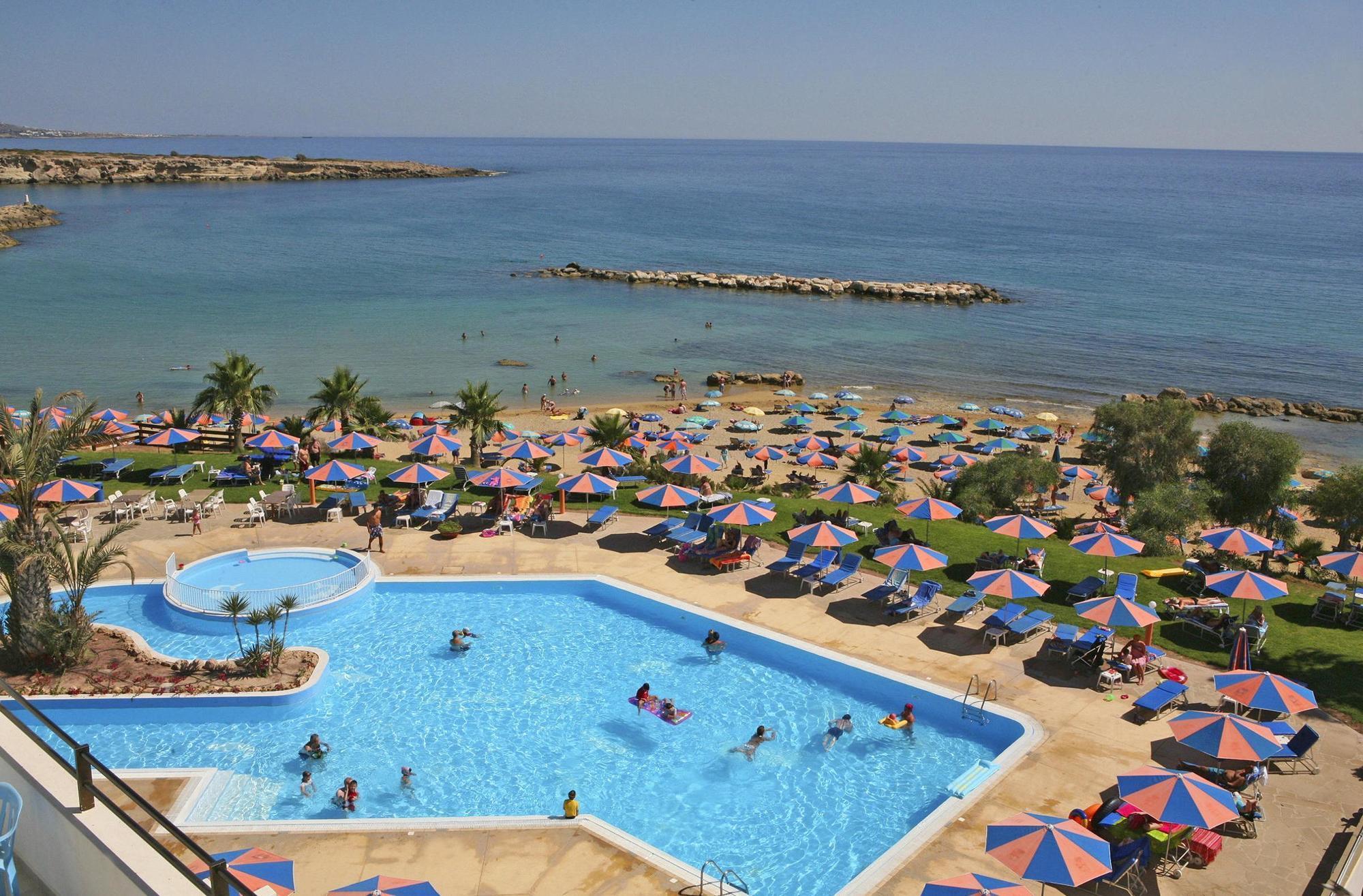 Corallia Beach Hotel Apartments Coral Bay Extérieur photo